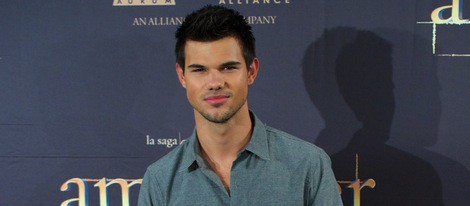 Taylor Lautner en la presentación de 'Amanecer. Parte 2' en Madrid