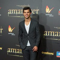 Taylor Lautner en el estreno de 'Amanecer. Parte 2' en Madrid