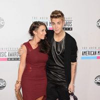 Justin Bieber y su madre Pattie Malette en los American Music Awards 2012