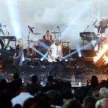 No Doubt en la actuación de los premios American Music Awards 2012