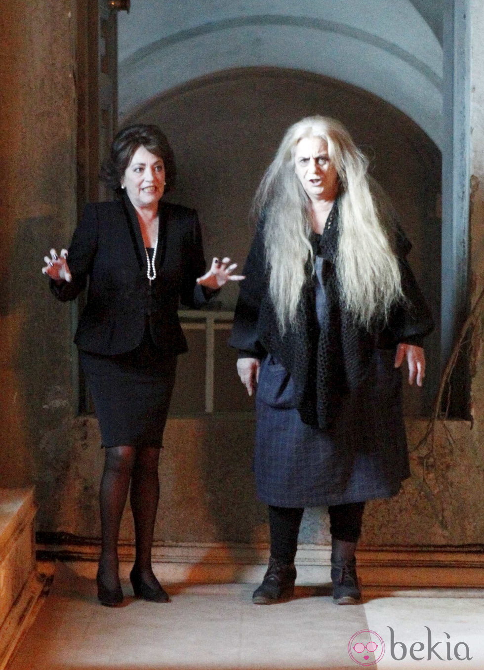 Terele Pávez y Carmen Maura en el rodaje de 'Las brujas de Zugarramurdi'