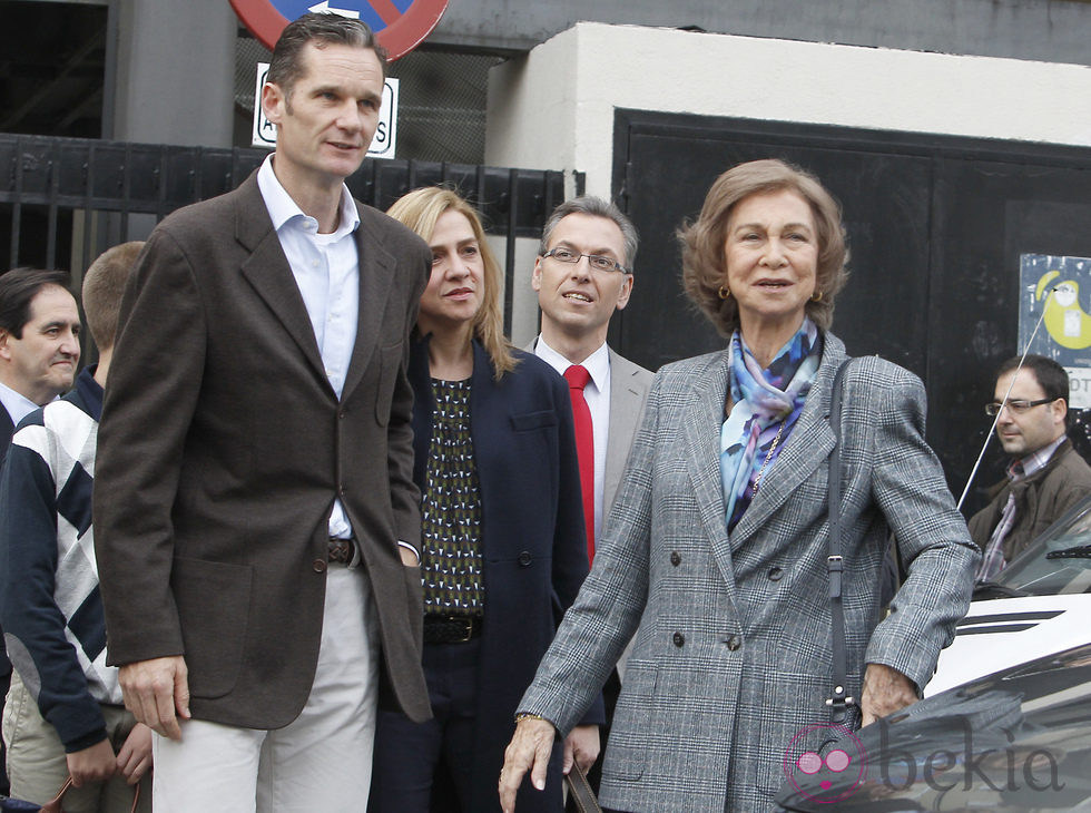 Iñaki Urdangarín, la Infanta Cristina y la Reina Sofía visitan al Rey Juan Carlos en el hospital