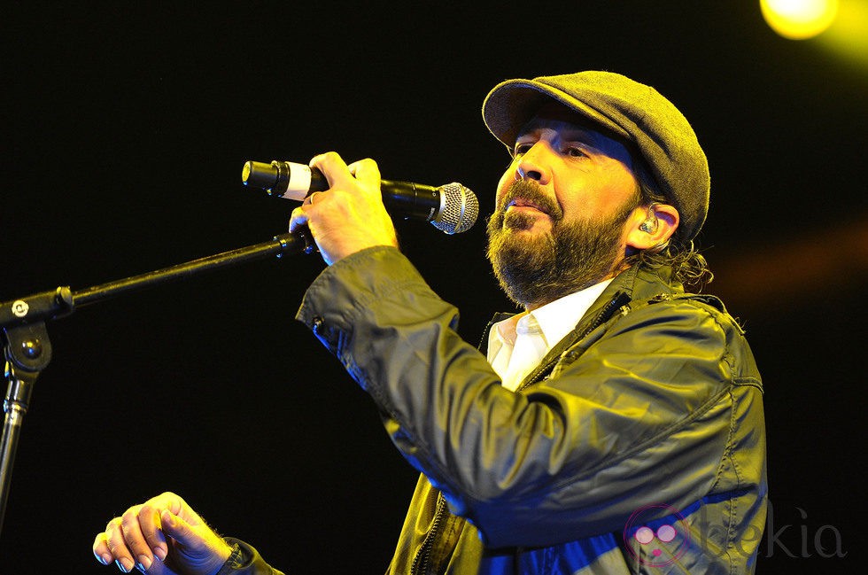 Juan Luis Guerra durante el concierto a favor de las víctimas de Sandy en Nueva York