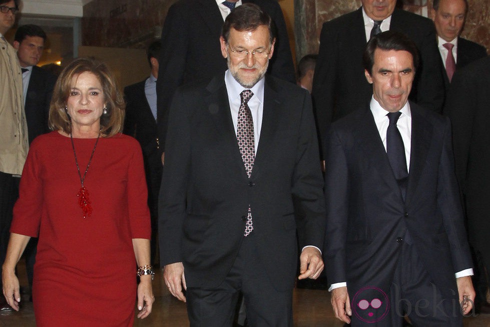 Ana Botella, Mariano Rajoy y José María Aznar en la presentación de las memorias de José María Aznar