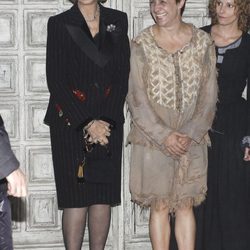 La Reina Sofía y Blanca Portillo tras la representación de 'La vida es sueño'