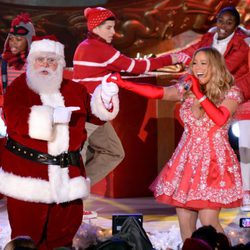 Mariah carey y Santa Claus en la iluminación del árbol de Navidad de Rockefeller Center