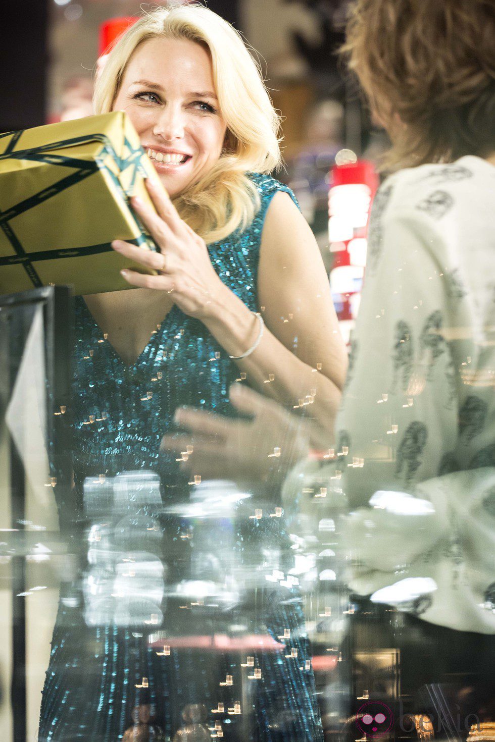 Naomi Watts protagoniza el spot de Navidad 2012 de El Corte Inglés