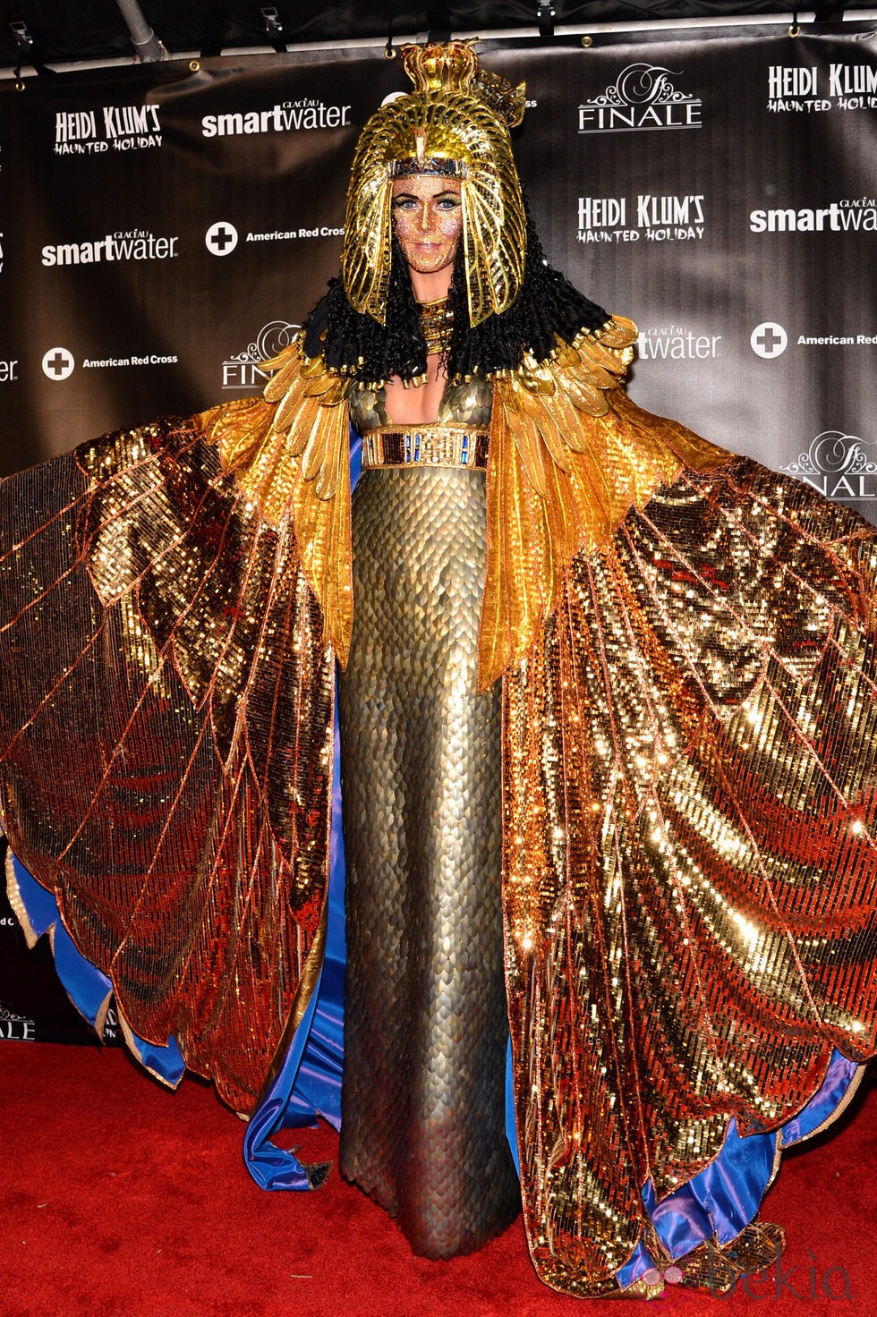 Heidi Klum disfrazada de Cleopatra en su fiesta de Halloween 2012