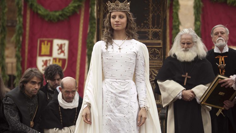 Michelle Jenner coronada como Reina de Castilla