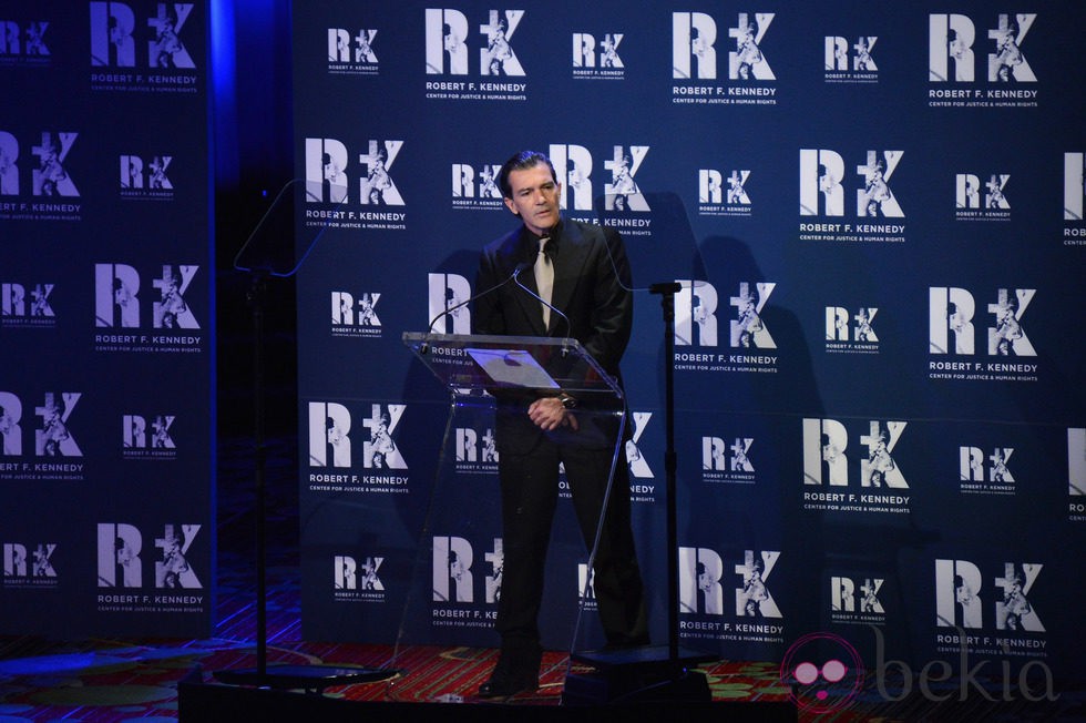 Antonio Banderas participando en la gala RFK 2012 en Nueva York