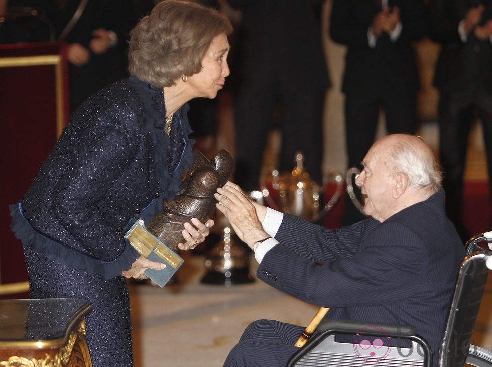 La Reina Sofía entrega uno de los Premios Nacionales del Deporte 2011 a Alfredo Di Stefano