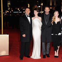 Russell Crowe, Anne Hathaway, Hugh Jackman, Amanda Seyfried y Tom Hooper en el estreno de 'Los Miserables'