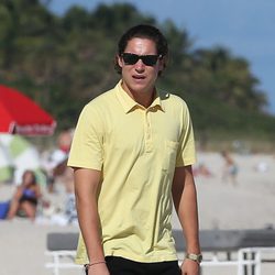 Vito Schnabel disfruta de la playa de Miami