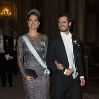 Los Príncipes Carlos Felipe y Magdalena de Suecia en la cena de los Nobel 2012
