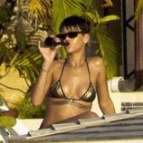 Rihanna se relaja en Barbados