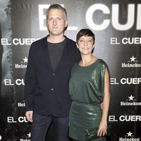 Eva Hache y Jons Andrés Papila en el estreno de 'El Cuerpo'