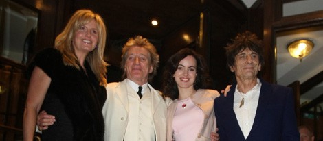 Sally Humphreys y Ronnie Wood en su boda junto a Penny Lancaster y Rod Stewart