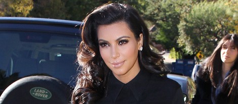 Kim Kardashian sale de su casa días antes de confirmar su embarazo