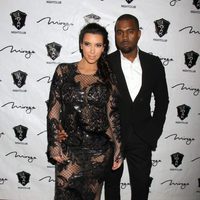 Kim Kardashian y Kanye West reaparecen tras anunciar que serán padres