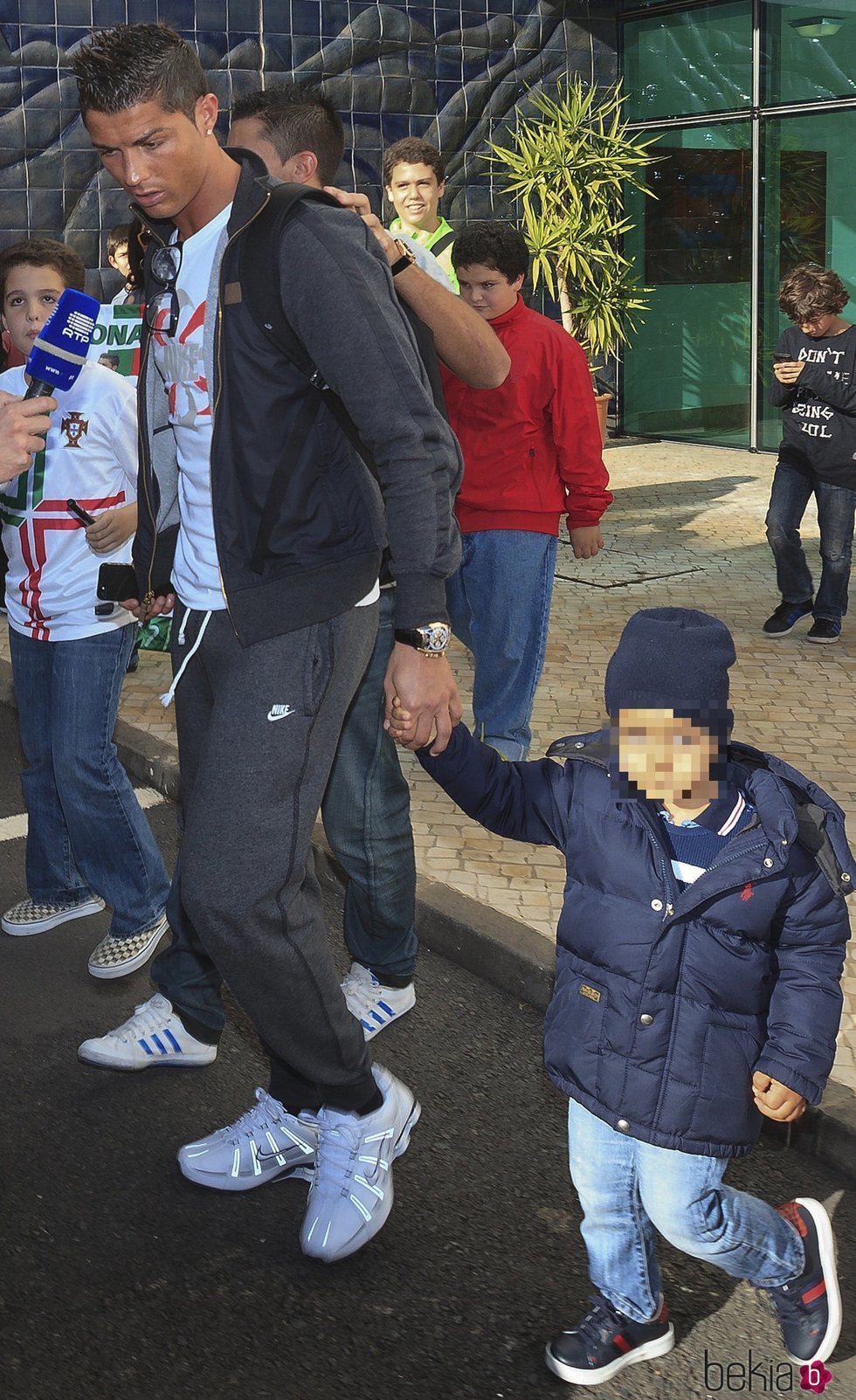 Cristiano Ronaldo con su hijo en Madeira