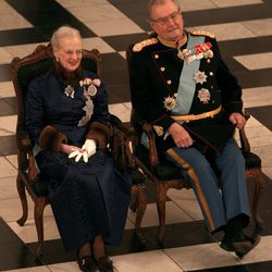 La Reina Margarita y Enrique de Dinamarca en una recepción de año nuevo