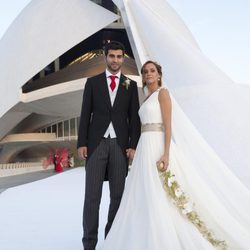 Alicia Roig se casó con Raúl Albiol con un vestido de Manuel Mota