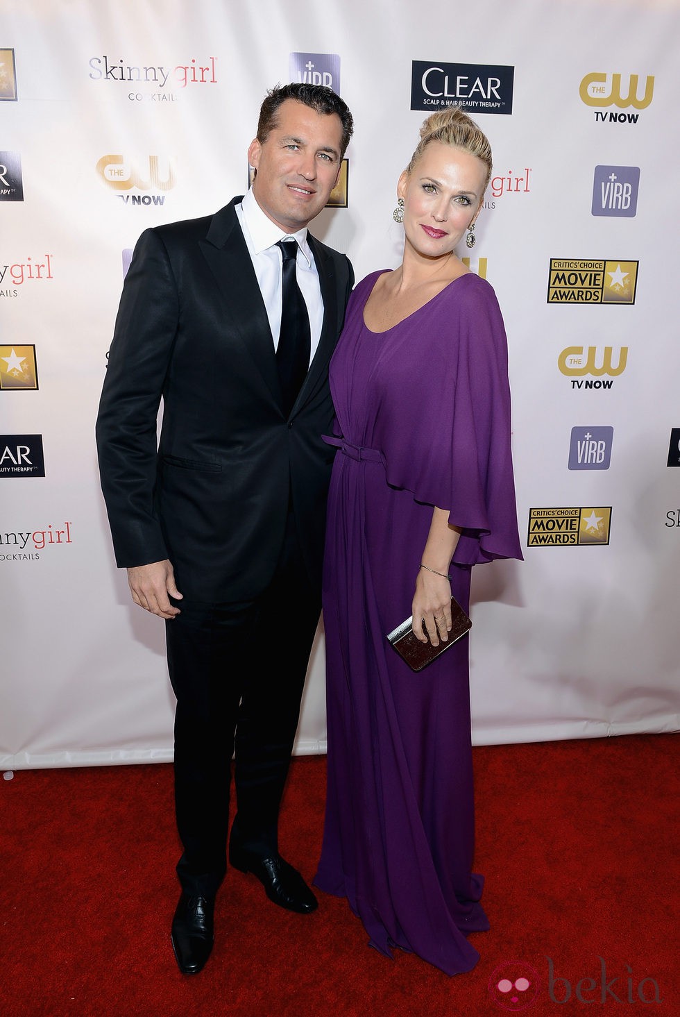 Molly Sims y Scott Stuber en los Critics' Choice Movie Awards 2013