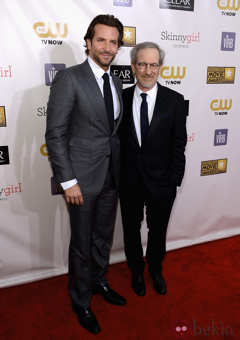 Bradley Cooper y Steven Spielberg en los Critics' Choice Movie Awards 2013