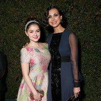 Ariel Winter y Morena Baccarin en la fiesta Fox tras los Globos de Oro 2013