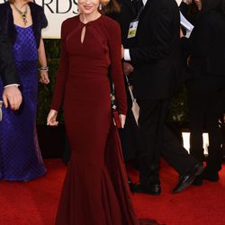 Naomi Watts en la alfombra roja de los Globos de Oro 2013
