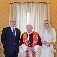 Los Príncipes de Mónaco y el Papa Benedicto XVI en El Vaticano