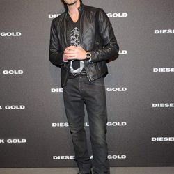 Adrien Brody en el desfile de Diesel en la Semana de la Moda Masculina de Milán