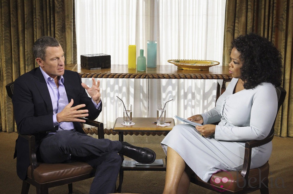 Lance Armstrong y Oprah Winfrey durante una entrevista