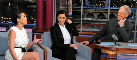 Kim Kardashian y Kourtney Kardashian en una entrevista