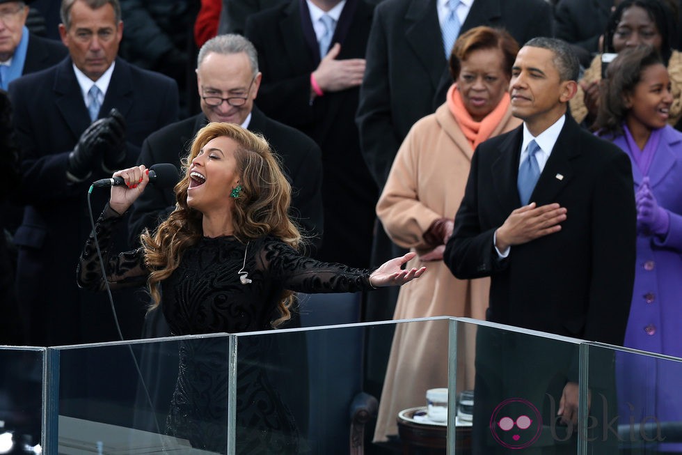 Beyoncé canta el himno de Estados Unidos junto a Barack Obama en su toma de posesión