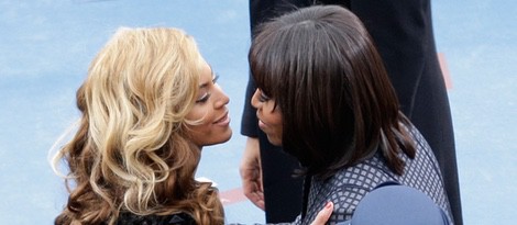 Beyoncé besa a Michelle Obama en la toma de posesión de Barack Obama