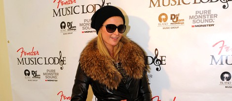 Paris Hilton en el Fender Music Lodge
