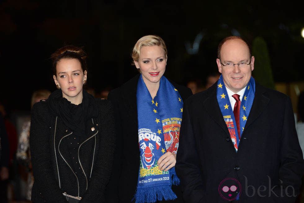 Pauline Ducruet y los Príncipes de Mónaco en la clausura del Festival de Circo de Monte-Carlo 2013