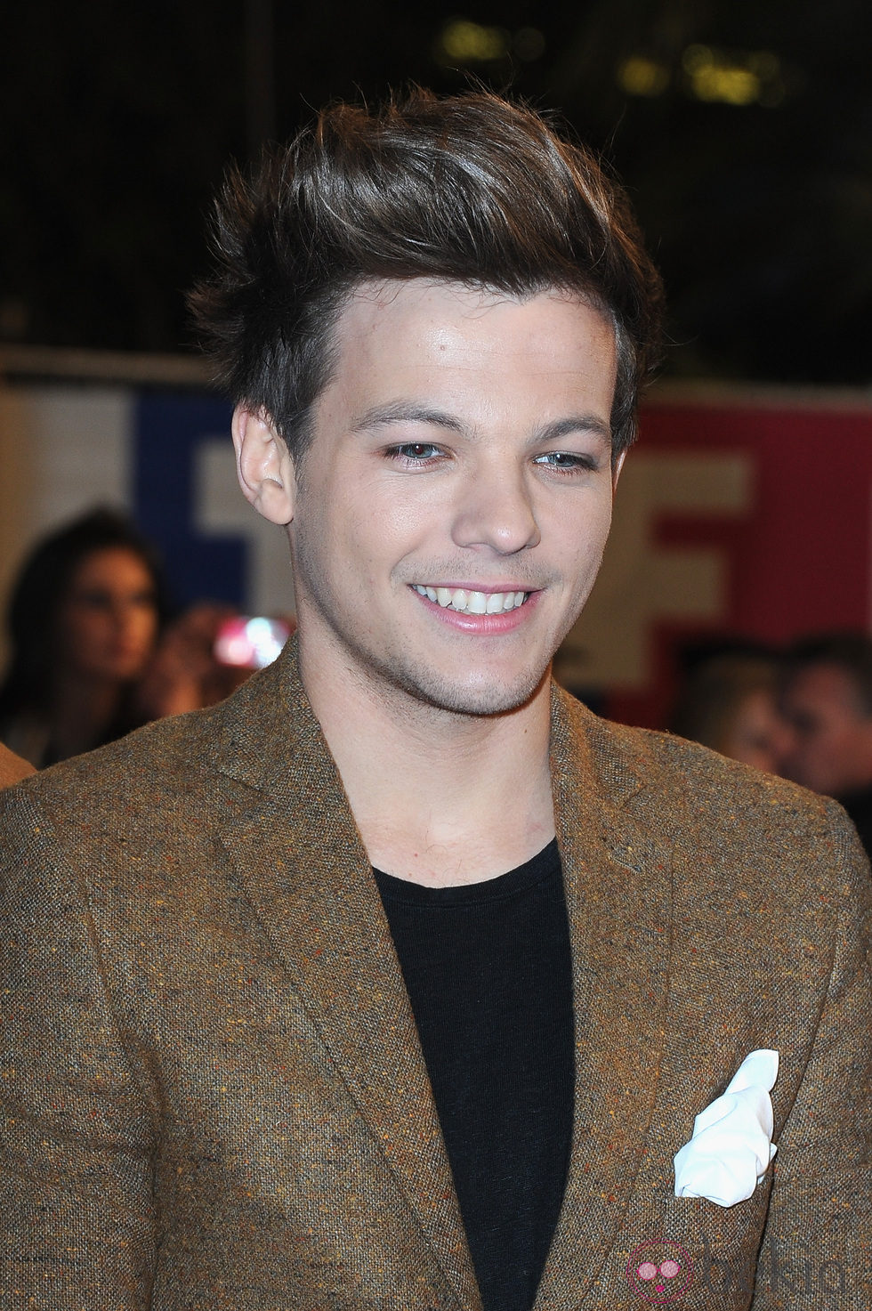 Louis Tomlinson en los NRJ Music Awards 2013