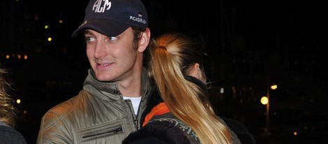 Beatrice Borromeo abraza a Pierre Casiraghi