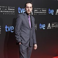 Enrique Gato en la entrada de la cena de los nominados a los Goya 2013