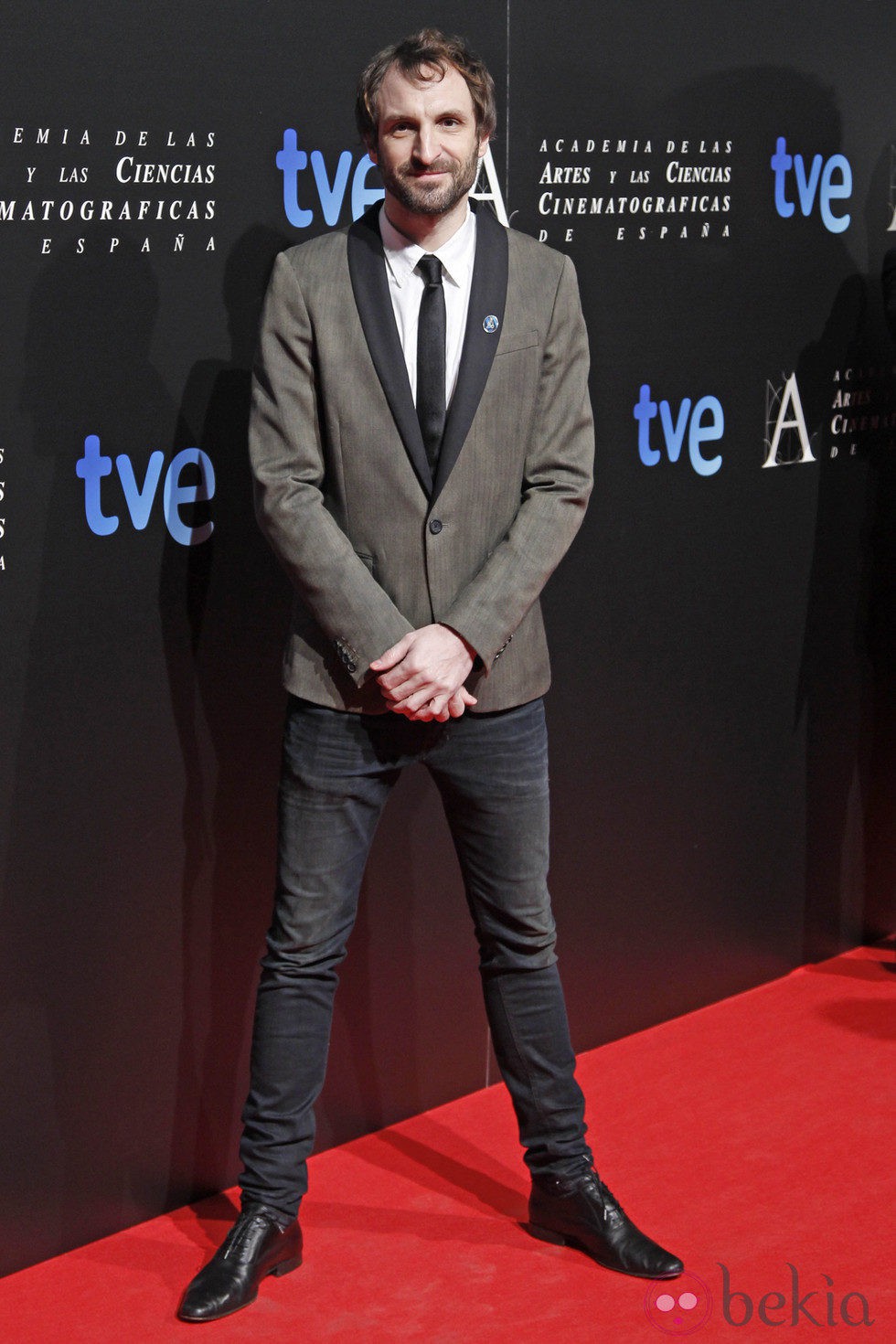 Julián Villagrán en la entrada de la cena de los nominados a los Goya 2013