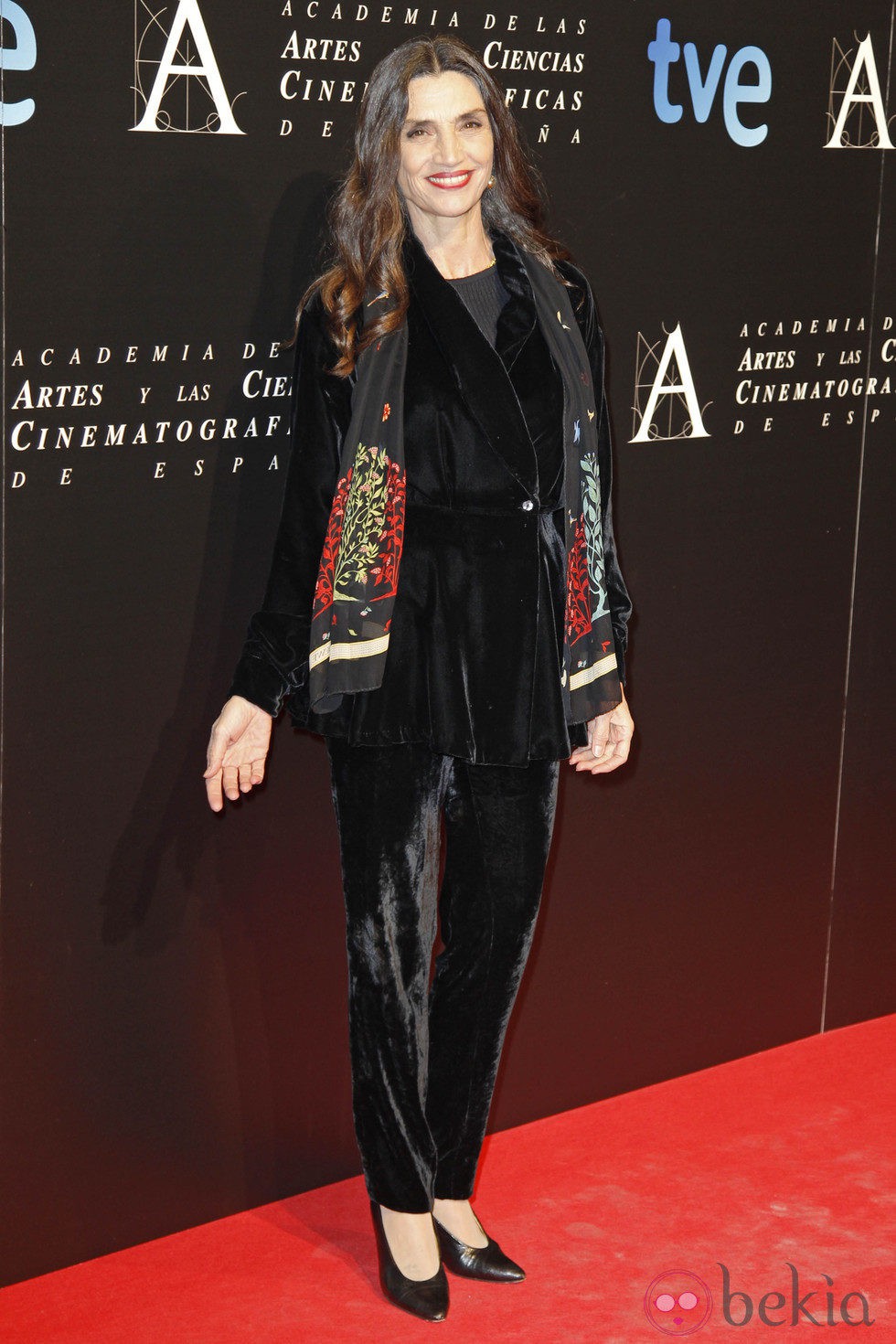 Ángela Molina en la entrada de la cena de los nominados a los Goya 2013