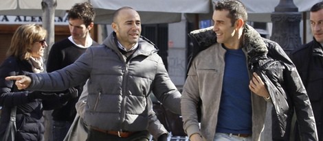Jesús Vázquez y Roberto Cortés paseando por Madrid