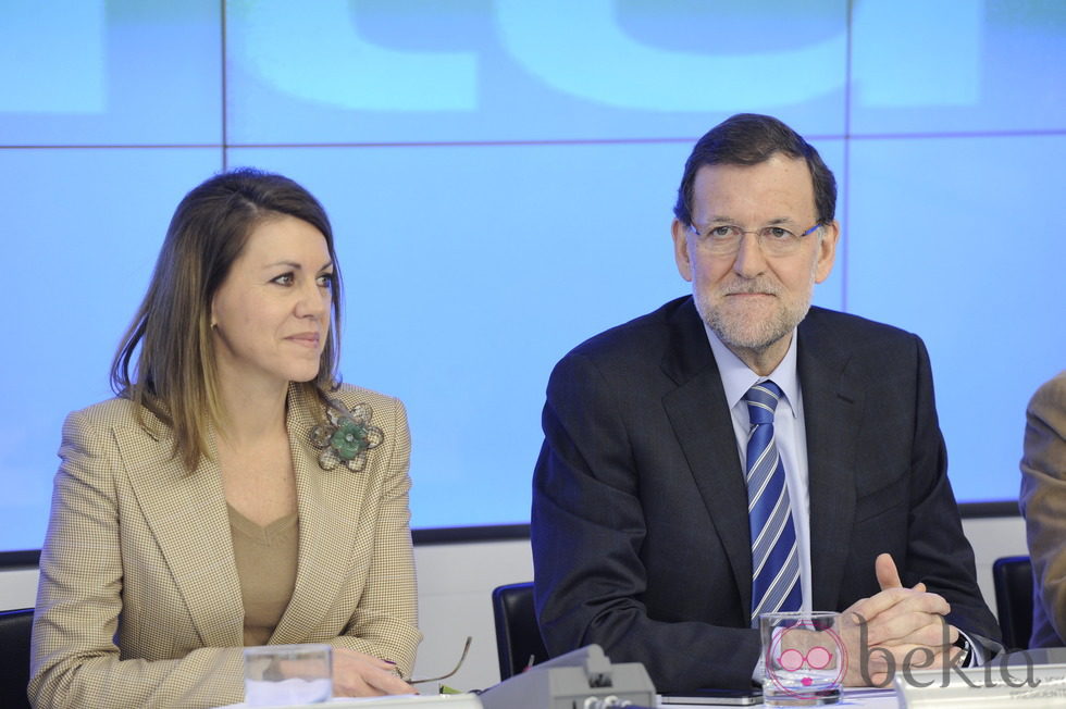 María Dolores de Cospedal y Mariano Rajoy en la sede del PP