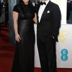 Gina Carano y Henry Cavill en la alfombra roja de los BAFTA 2013