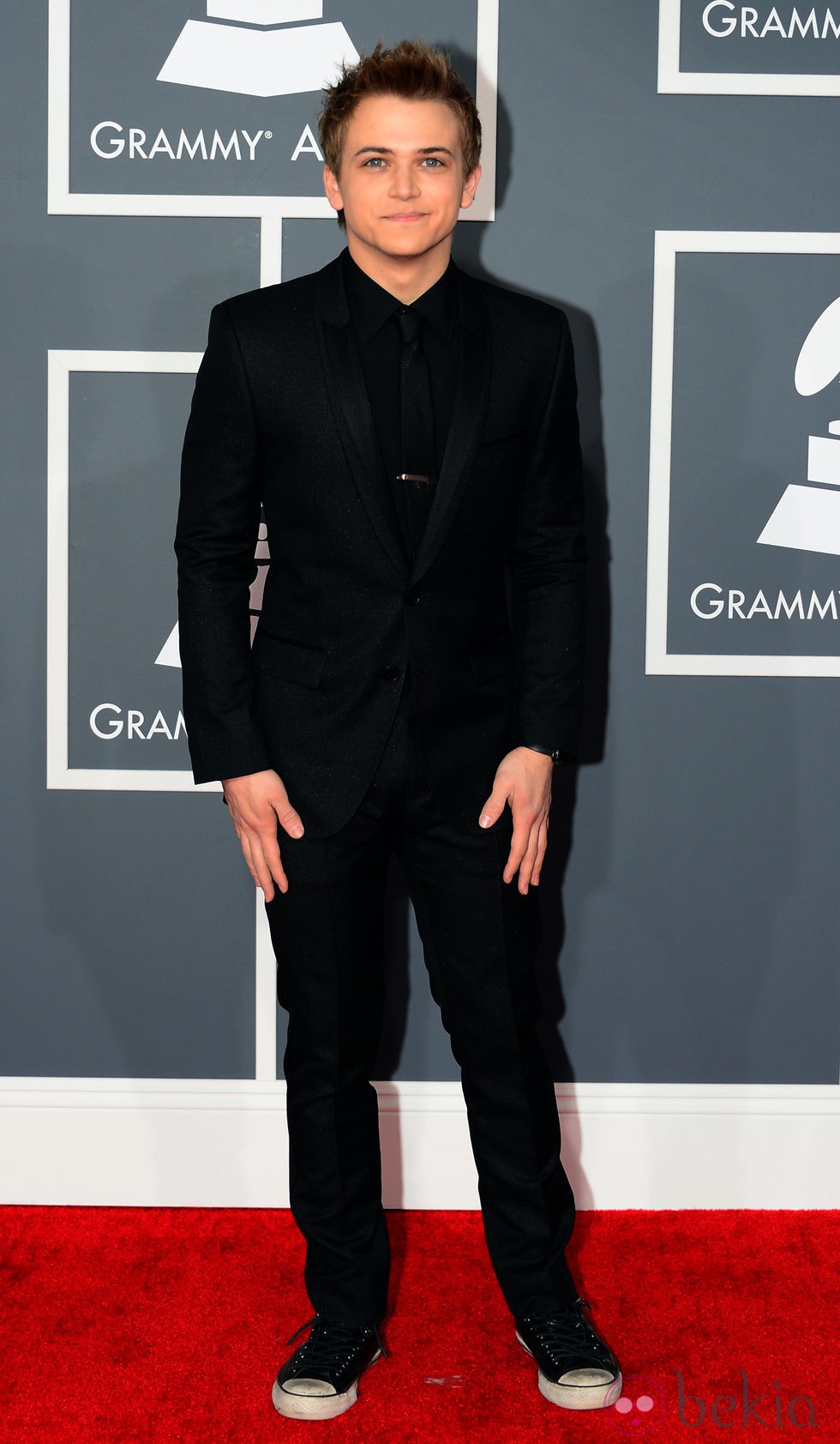 Hunter Hayes en la alfombra roja de los Grammy 2013