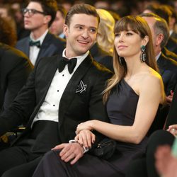 Justin Timberlake y Jessica Biel en los Grammy 2013