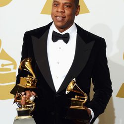 Jay-Z, con sus premios Grammy 2013
