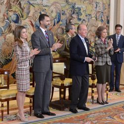 Los Reyes y los Príncipes Felipe y Letizia en la audiencia a la Selección Nacional de Balonmano